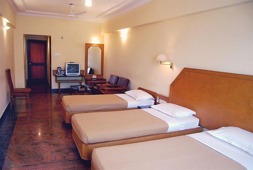 Samrat Residency Hotell Bangalore Exteriör bild