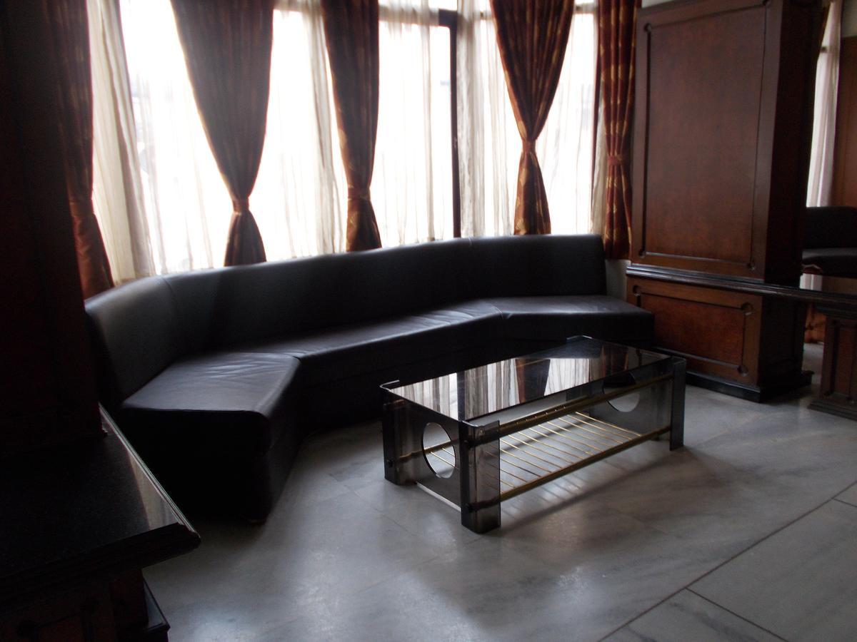 Samrat Residency Hotell Bangalore Exteriör bild