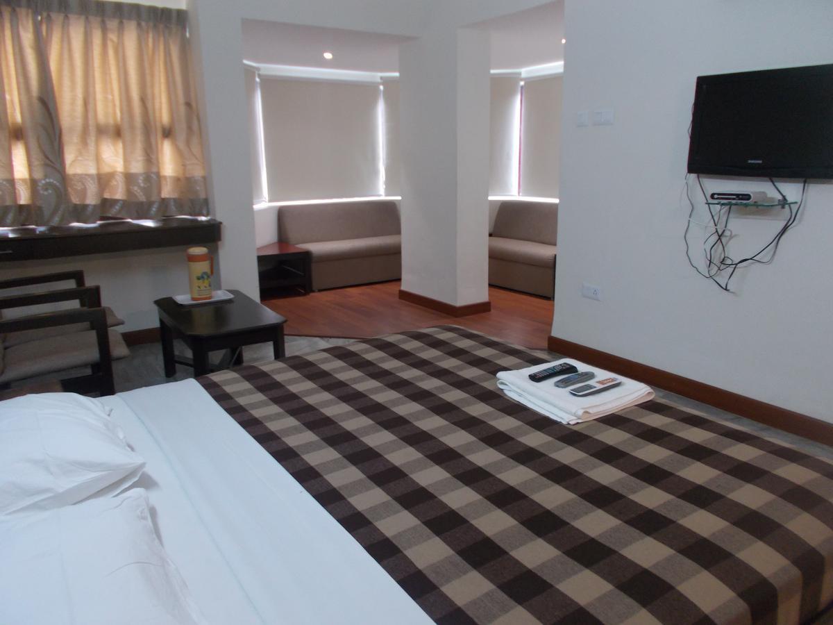 Samrat Residency Hotell Bangalore Exteriör bild
