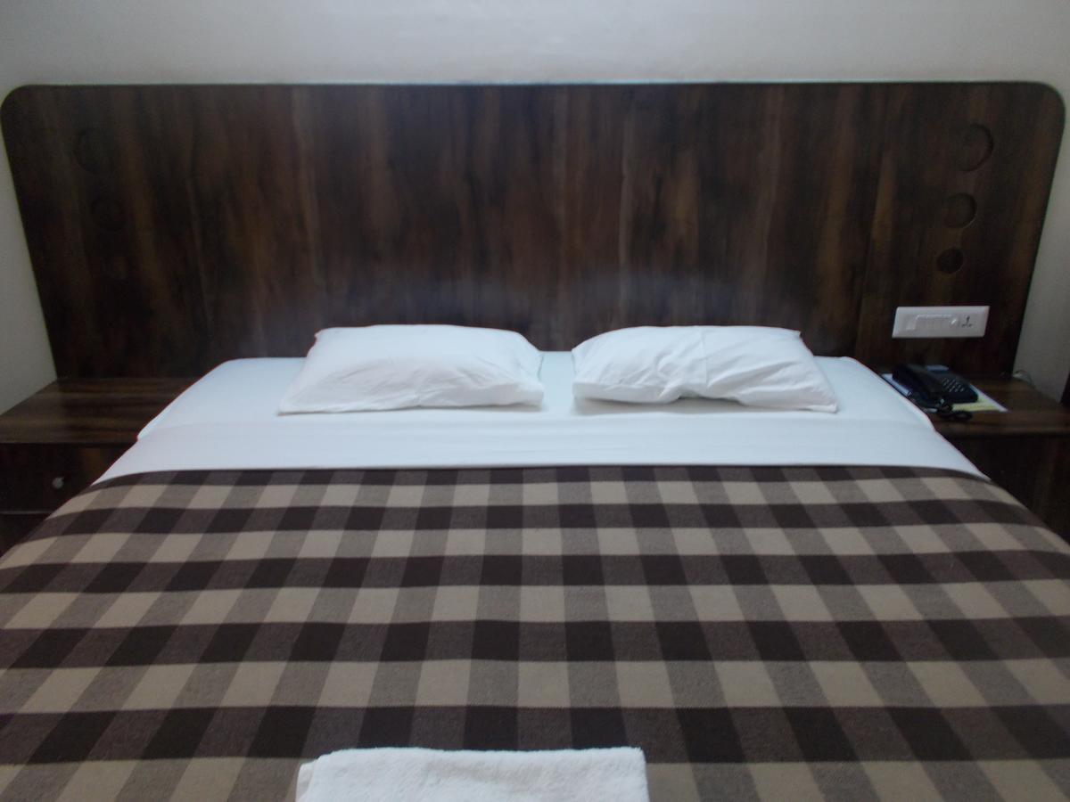 Samrat Residency Hotell Bangalore Exteriör bild